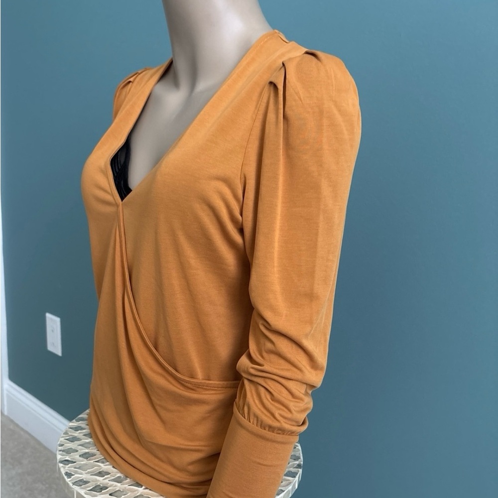 CLASSIC WRAP STYLE TOP - Picture 5 of 10